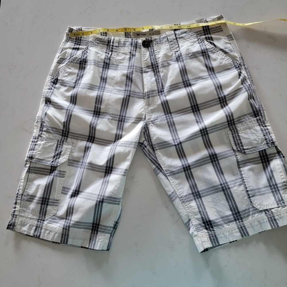 Shorts - Picture 6 of 8